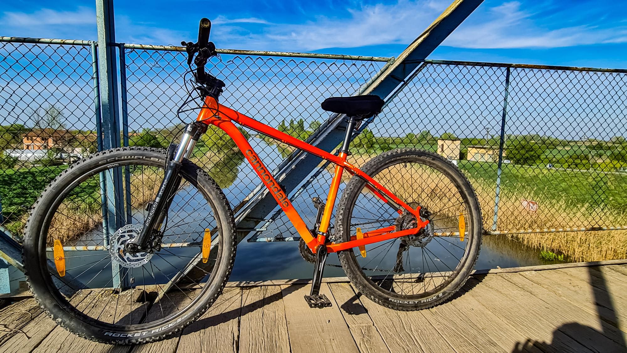 bike ride over the bega river and the Utvin wood bridge